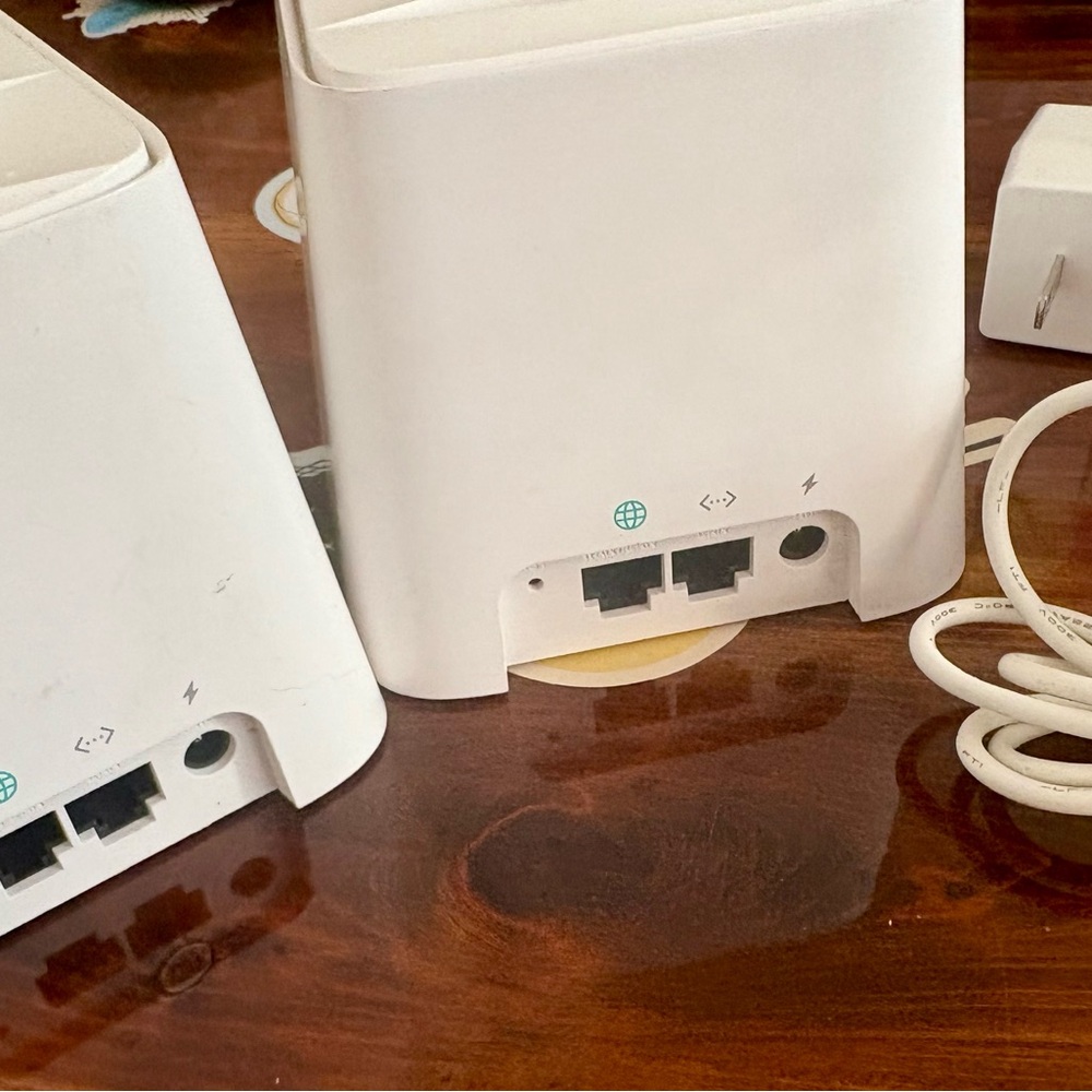 Meshforce White WiFi System - Picture 2 of 4
